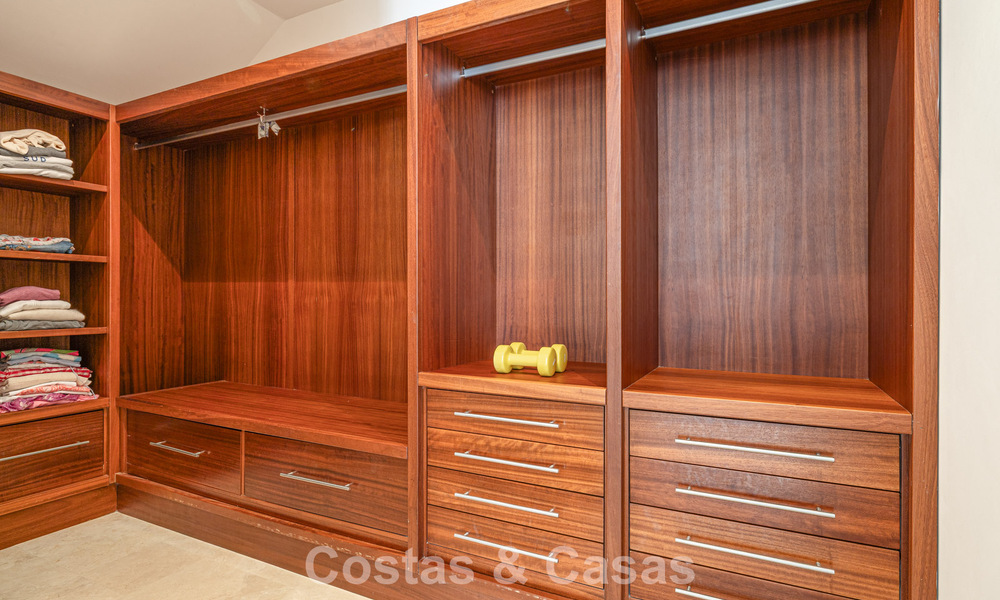 Move-in ready, modernist Spanish villa for sale, surrounded by top-class golf courses on the Costa del Sol 788307