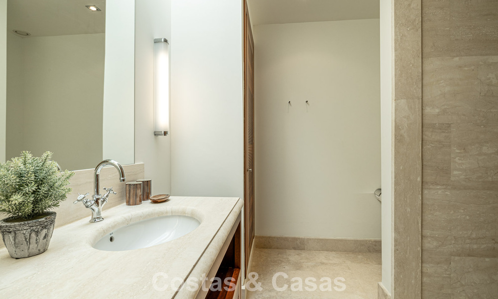 Move-in ready, modernist Spanish villa for sale, surrounded by top-class golf courses on the Costa del Sol 788310