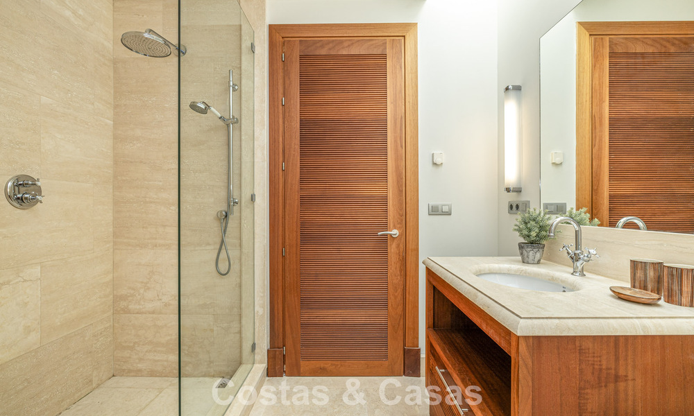 Move-in ready, modernist Spanish villa for sale, surrounded by top-class golf courses on the Costa del Sol 788311