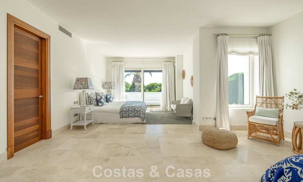 Move-in ready, modernist Spanish villa for sale, surrounded by top-class golf courses on the Costa del Sol 788313
