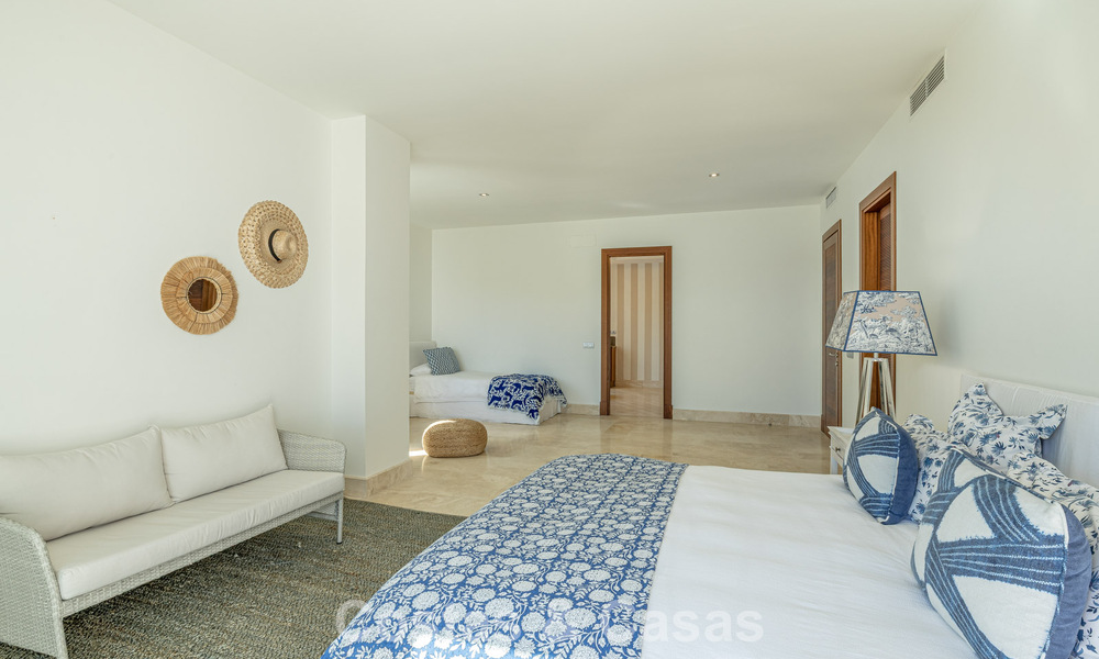 Move-in ready, modernist Spanish villa for sale, surrounded by top-class golf courses on the Costa del Sol 788314