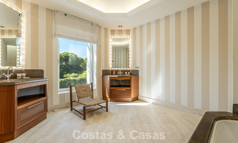 Move-in ready, modernist Spanish villa for sale, surrounded by top-class golf courses on the Costa del Sol 788317