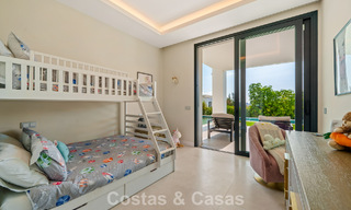 Exclusive villa with sea views for sale in a secure urbanization in La Quinta, Marbella - Benahavis 788558 