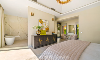 Exclusive villa with sea views for sale in a secure urbanization in La Quinta, Marbella - Benahavis 788575 