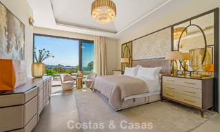 Exclusive villa with sea views for sale in a secure urbanization in La Quinta, Marbella - Benahavis 788579 