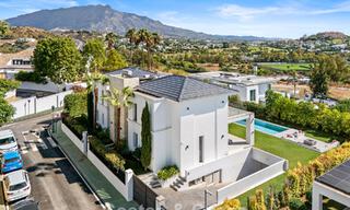 Exclusive villa with sea views for sale in a secure urbanization in La Quinta, Marbella - Benahavis 788585 