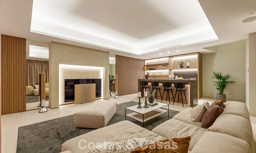 Minimalist luxury home with panoramic sea views for sale in a prestigious gated complex in Nueva Andalucia, Marbella 788597