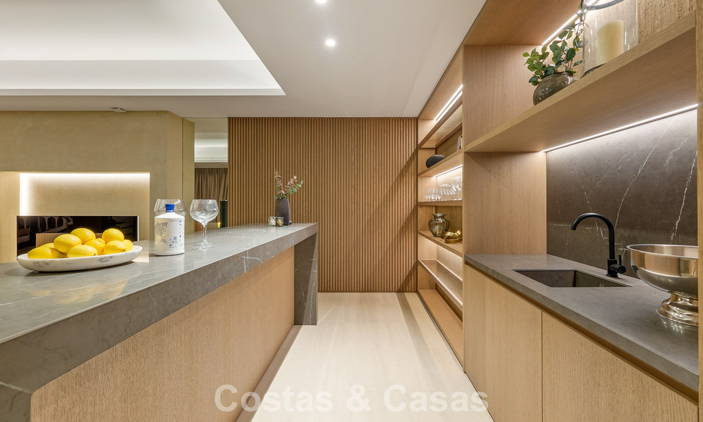 Minimalist luxury home with panoramic sea views for sale in a prestigious gated complex in Nueva Andalucia, Marbella 788599