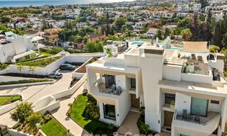 Minimalist luxury home with panoramic sea views for sale in a prestigious gated complex in Nueva Andalucia, Marbella 788605 