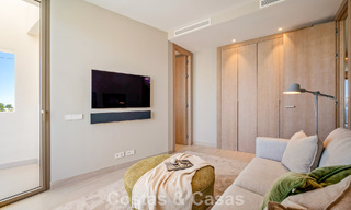 Minimalist luxury home with panoramic sea views for sale in a prestigious gated complex in Nueva Andalucia, Marbella 788616 