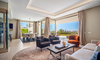 Minimalist luxury home with panoramic sea views for sale in a prestigious gated complex in Nueva Andalucia, Marbella 788635 
