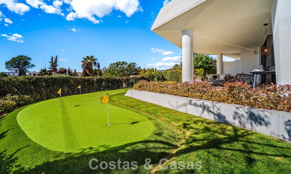 Minimalist luxury home with panoramic sea views for sale in a prestigious gated complex in Nueva Andalucia, Marbella 788642