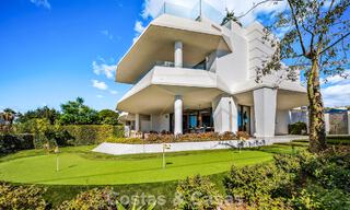 Minimalist luxury home with panoramic sea views for sale in a prestigious gated complex in Nueva Andalucia, Marbella 788645