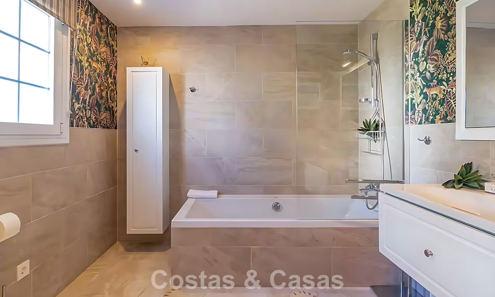 Spacious Mediterranean-style villa for sale in a sought-after urbanization of Marbella - Benahavis 788674