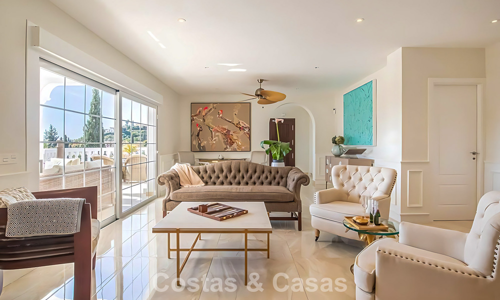 Spacious Mediterranean-style villa for sale in a sought-after urbanization of Marbella - Benahavis 788675