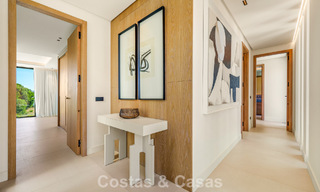 Move-in ready, contemporary luxury villa for sale within walking distance of the beach and town center of San Pedro - Marbella 788822 