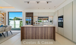 Move-in ready, contemporary luxury villa for sale within walking distance of the beach and town center of San Pedro - Marbella 788831 