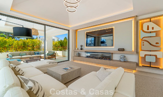 Move-in ready, contemporary luxury villa for sale within walking distance of the beach and town center of San Pedro - Marbella 788838 