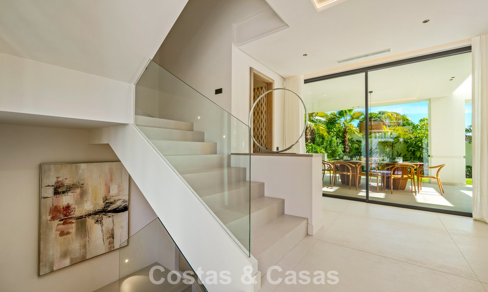 Move-in ready, contemporary luxury villa for sale within walking distance of the beach and town center of San Pedro - Marbella 788841