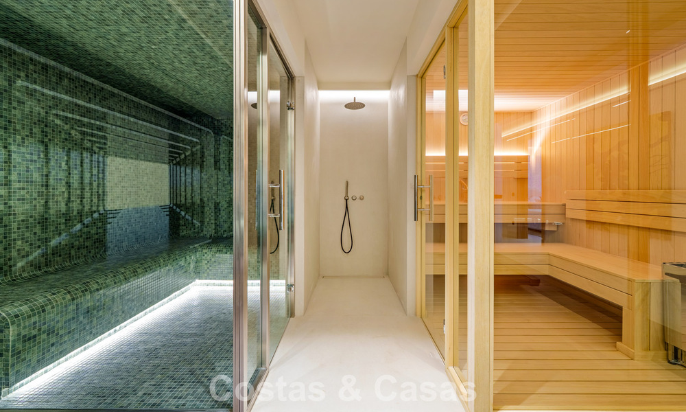 Move-in ready, contemporary luxury villa for sale within walking distance of the beach and town center of San Pedro - Marbella 788851