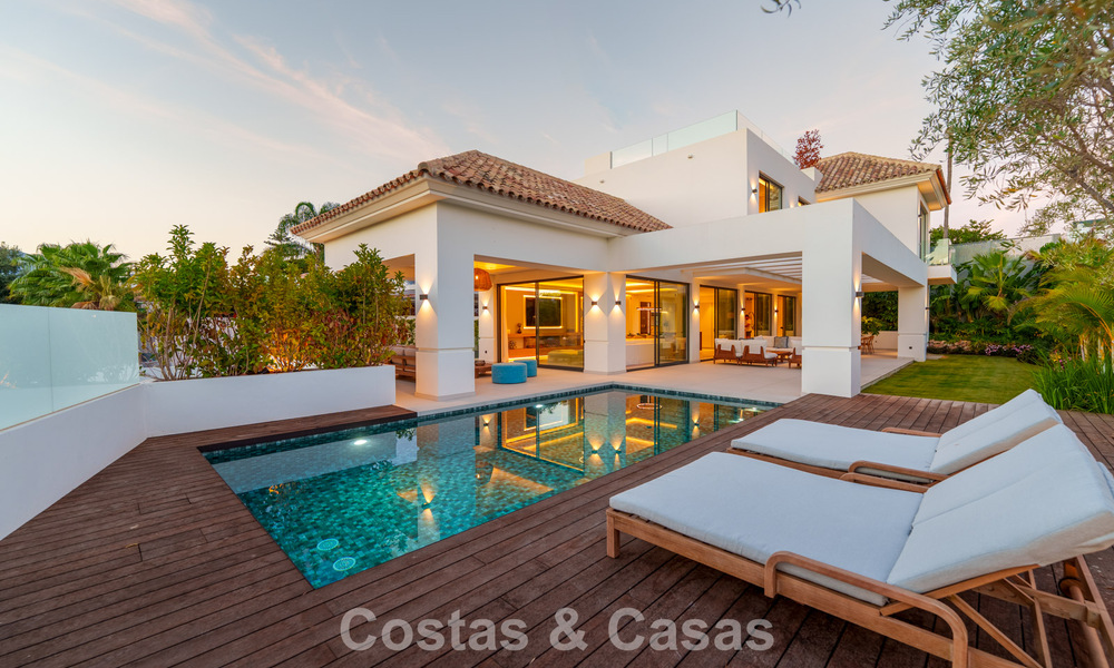 Move-in ready, contemporary luxury villa for sale within walking distance of the beach and town center of San Pedro - Marbella 788859