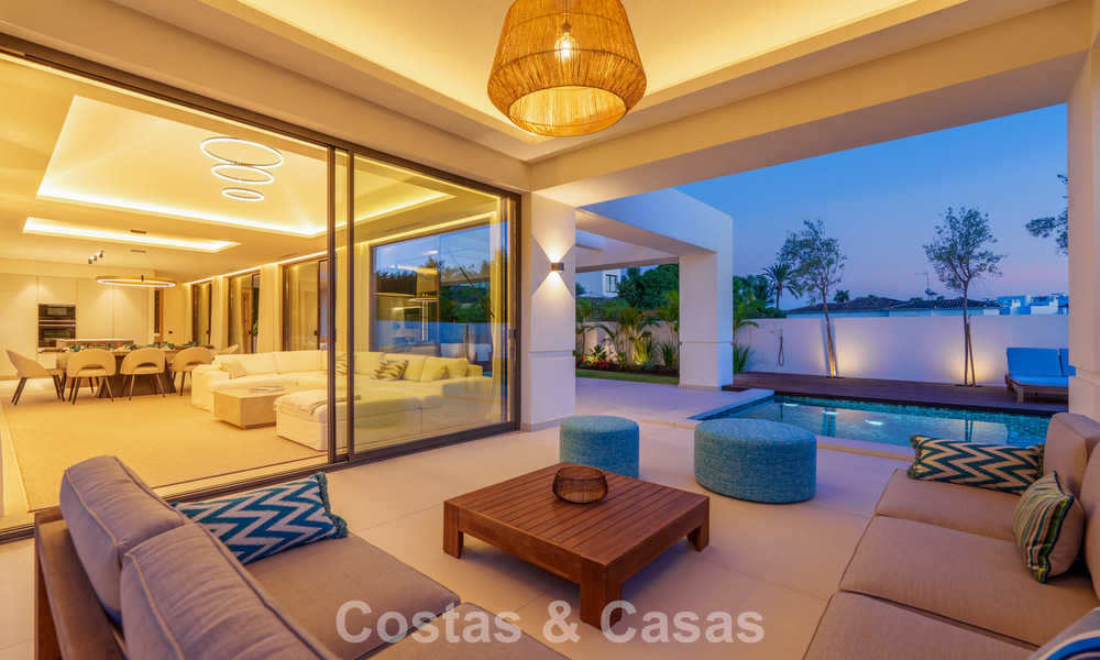 Move-in ready, contemporary luxury villa for sale within walking distance of the beach and town center of San Pedro - Marbella 788868
