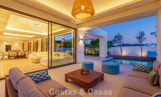 Move-in ready, contemporary luxury villa for sale within walking distance of the beach and town center of San Pedro - Marbella 788868 