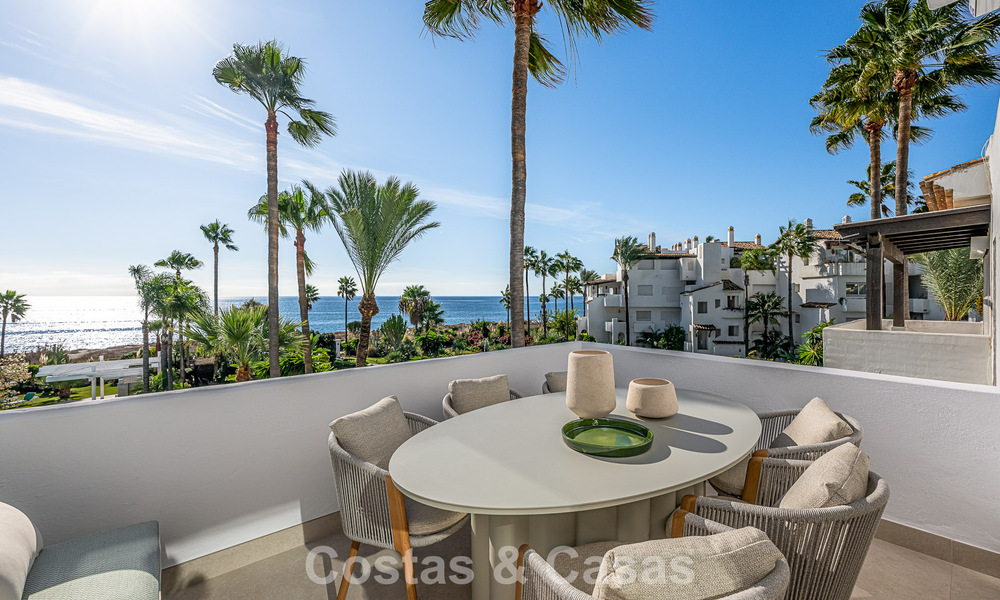 Modernized apartment with sea views for sale in a beachfront complex on the New Golden Mile between Marbella and Estepona 788772