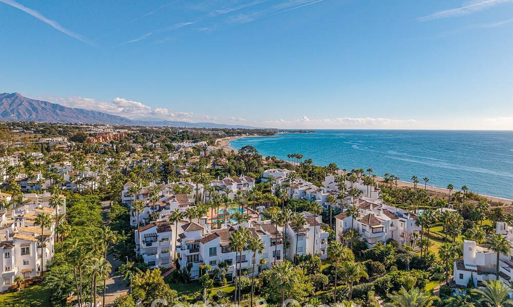 Modernized apartment with sea views for sale in a beachfront complex on the New Golden Mile between Marbella and Estepona 788781