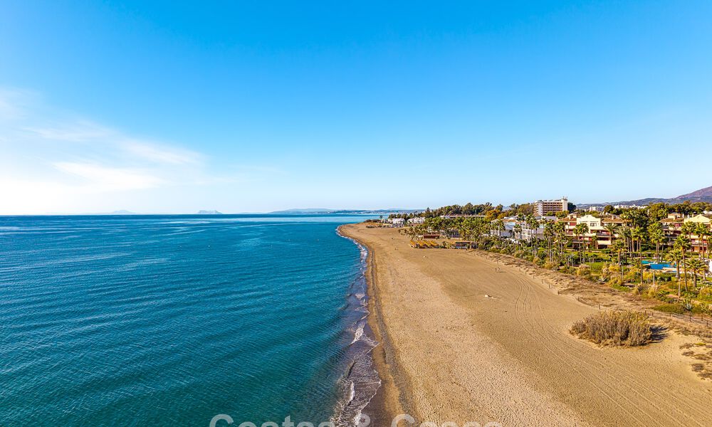 Modernized apartment with sea views for sale in a beachfront complex on the New Golden Mile between Marbella and Estepona 788783