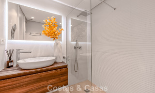 Modernized apartment with sea views for sale in a beachfront complex on the New Golden Mile between Marbella and Estepona 788789 