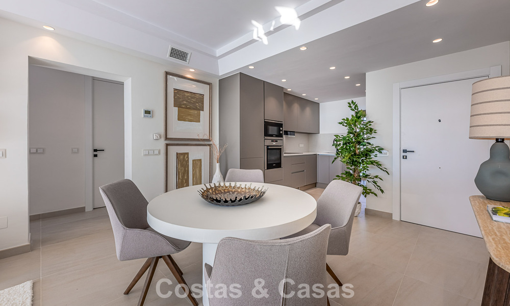 Modernized apartment with sea views for sale in a beachfront complex on the New Golden Mile between Marbella and Estepona 788799