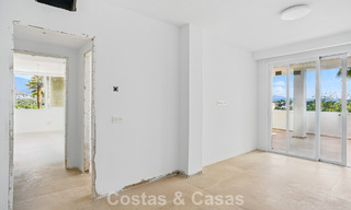 Luxury apartment for sale in a secure urbanization in Nueva Andalucia, Marbella 789768 