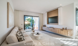 Modernly renovated ground floor apartment for sale in a prime gated complex in Sierra Blanca, Golden Mile, Marbella 789862 