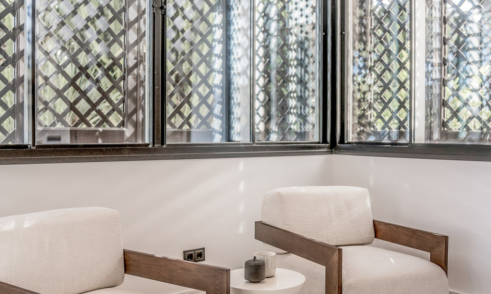 Modernly renovated ground floor apartment for sale in a prime gated complex in Sierra Blanca, Golden Mile, Marbella 789865