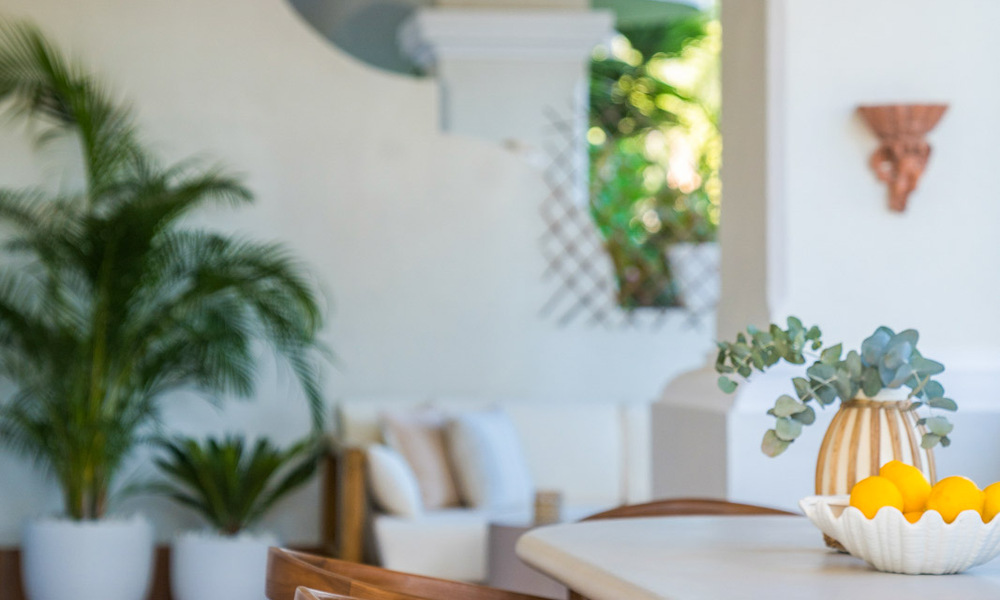 Modernly renovated ground floor apartment for sale in a prime gated complex in Sierra Blanca, Golden Mile, Marbella 789881