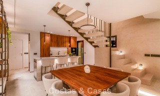 Modern renovated duplex penthouse with sea views for sale within walking distance of Puerto Banús, Marbella 789132 