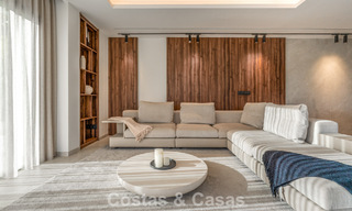 Modern renovated duplex penthouse with sea views for sale within walking distance of Puerto Banús, Marbella 789141 