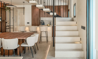 Modern renovated duplex penthouse with sea views for sale within walking distance of Puerto Banús, Marbella 789145 