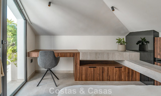 Modern renovated duplex penthouse with sea views for sale within walking distance of Puerto Banús, Marbella 789148 