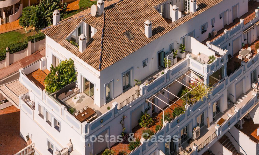 Modern renovated duplex penthouse with sea views for sale within walking distance of Puerto Banús, Marbella 789169