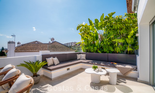 Modern renovated duplex penthouse with sea views for sale within walking distance of Puerto Banús, Marbella 789172 