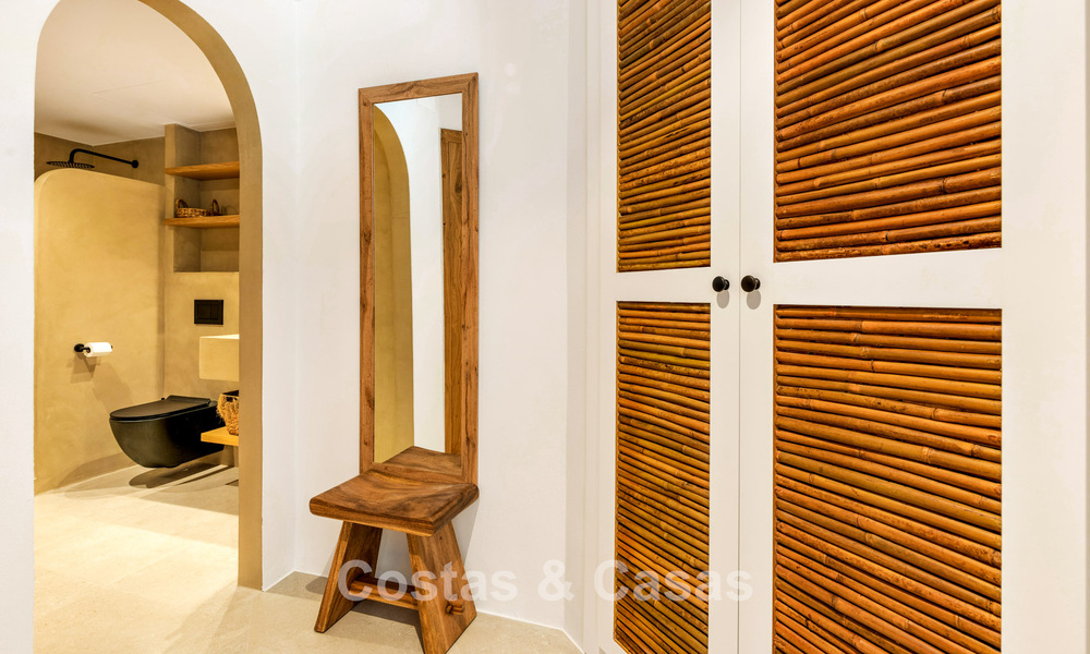 Luxury ground-floor apartment for sale just steps from the beach in Elviria, Marbella 789234