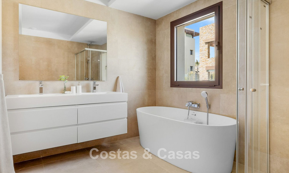 Move-in ready luxury villa with modern architecture and panoramic sea views for sale in Marbella - Benahavis 788937