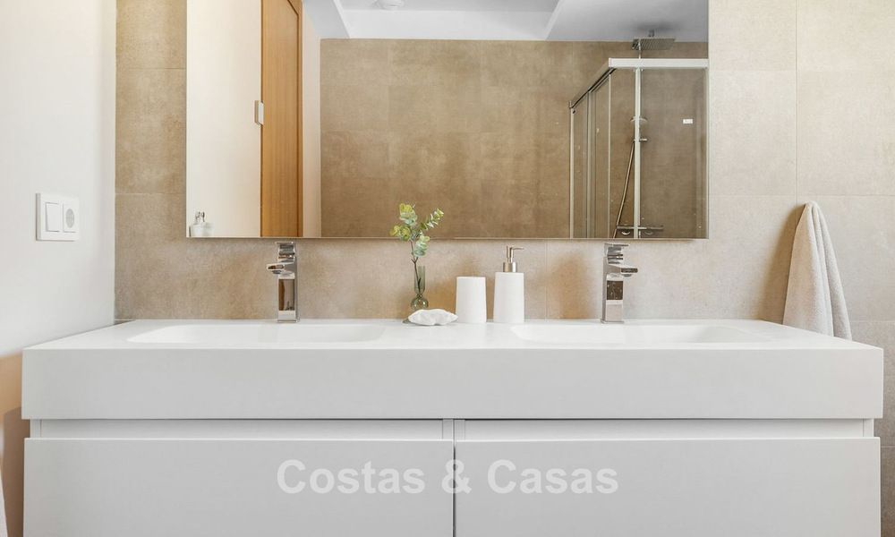 Move-in ready luxury villa with modern architecture and panoramic sea views for sale in Marbella - Benahavis 788947