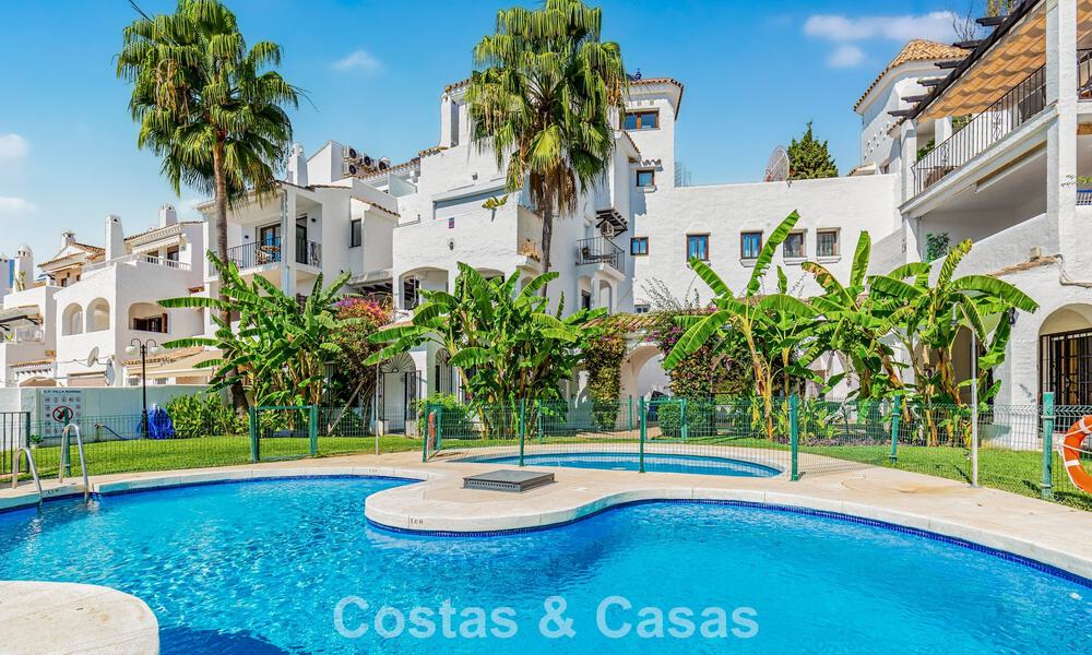 Renovated luxury apartment for sale just steps from the beach and the center of Puerto Banus, Marbella 789023