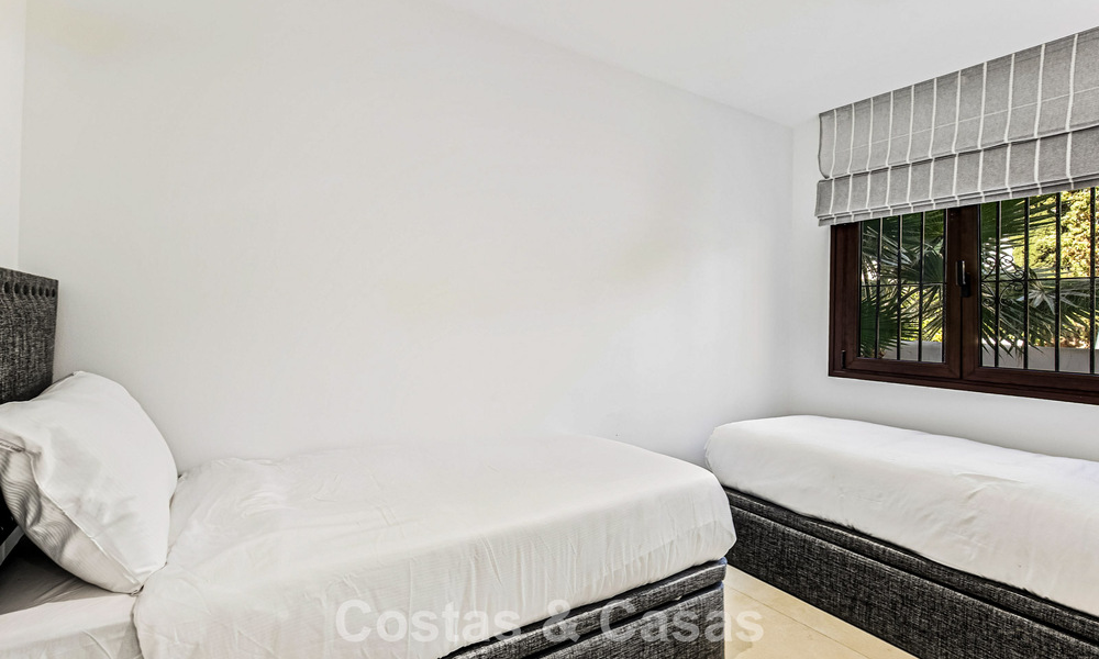 Renovated luxury apartment for sale just steps from the beach and the center of Puerto Banus, Marbella 789027