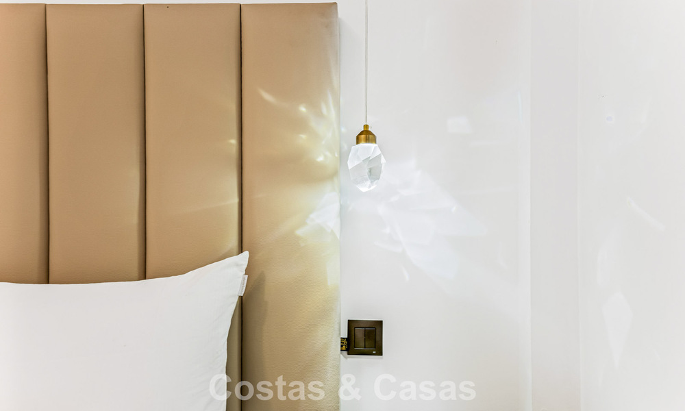 Renovated luxury apartment for sale just steps from the beach and the center of Puerto Banus, Marbella 789029