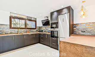 Renovated luxury apartment for sale just steps from the beach and the center of Puerto Banus, Marbella 789037 