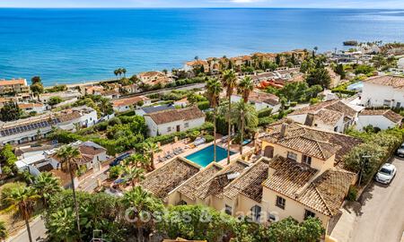 Authentic Mediterranean villa with modern interior and magnificent sea views for sale west of Estepona center 788975